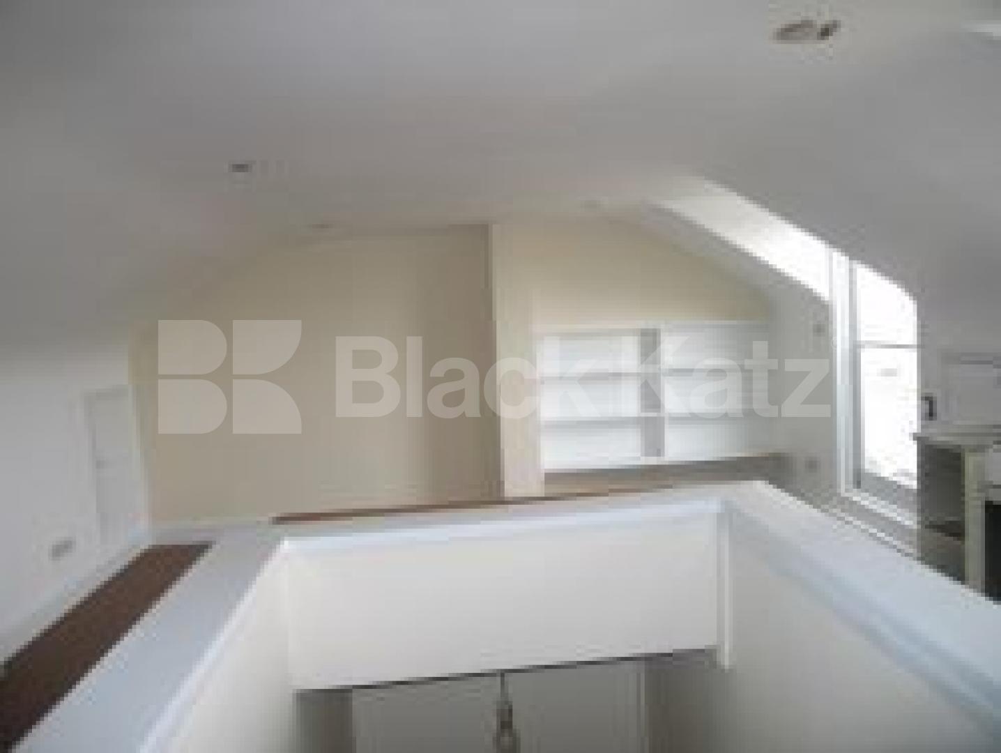 			VIEWINGS ESSENTIAL, 4 Bedroom, 1 bath, 1 reception Flat			 Harrow Road, Westbourne Grove